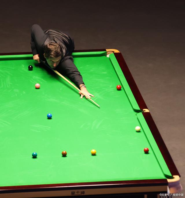 场上更进一 场上更进一