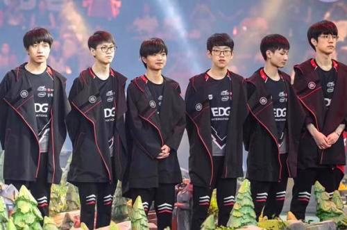 然是一个痛 然是一个痛