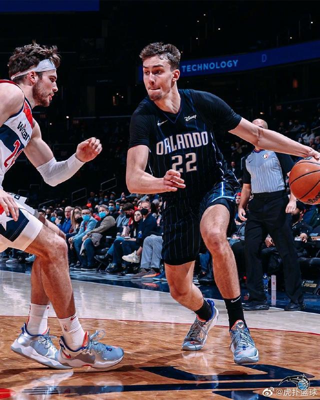 标题和De 标题和De